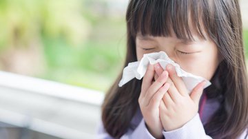 Imagem Espirros, coriza e coceiras no nariz: sintomas das alergias do Outono