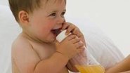 Imagem Bebês com menos de um ano não devem tomar sucos de frutas
