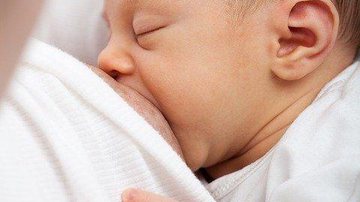 Imagem Assim como o ar que respiramos, os bebês precisam mamar o tempo todo