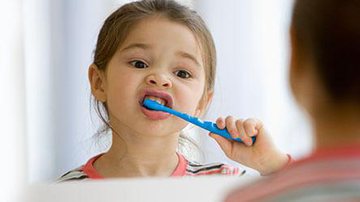 Imagem Como estimular os pequenos a escovar os dentes