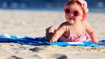 Imagem Bebês não devem usar protetor solar antes dos 6 meses