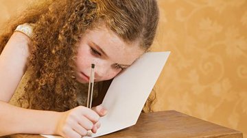Imagem Trocar escrita à mão por digitação pode prejudicar desenvolvimento da criança, diz estudo