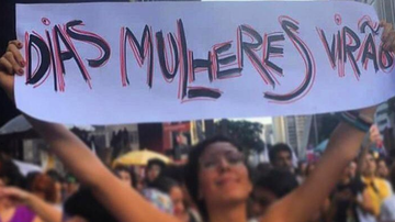 Mulheres em manifestação - Foto do coletivo “Política é a Mãe”