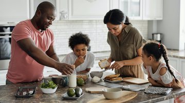 Alimentação: momentos de trocas culturais e afetivas nas famílias