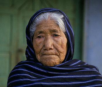 Ajuda global para acabar com abusos contra idosos. Foto: Banco Mundial/Curt Carnemark