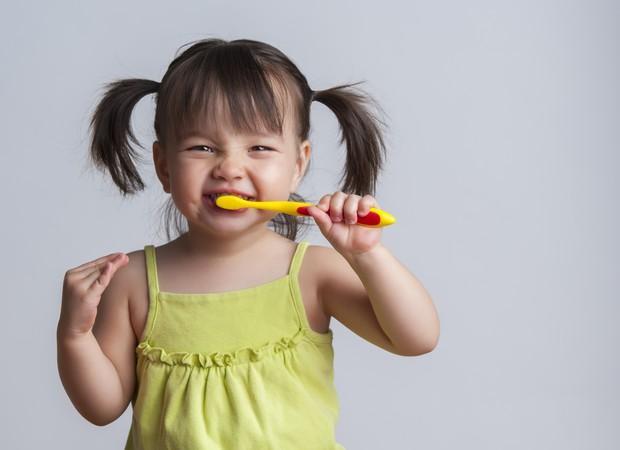 bebê; toddler; escovando; dentes; escovar; higiene (Foto: Thinkstock)